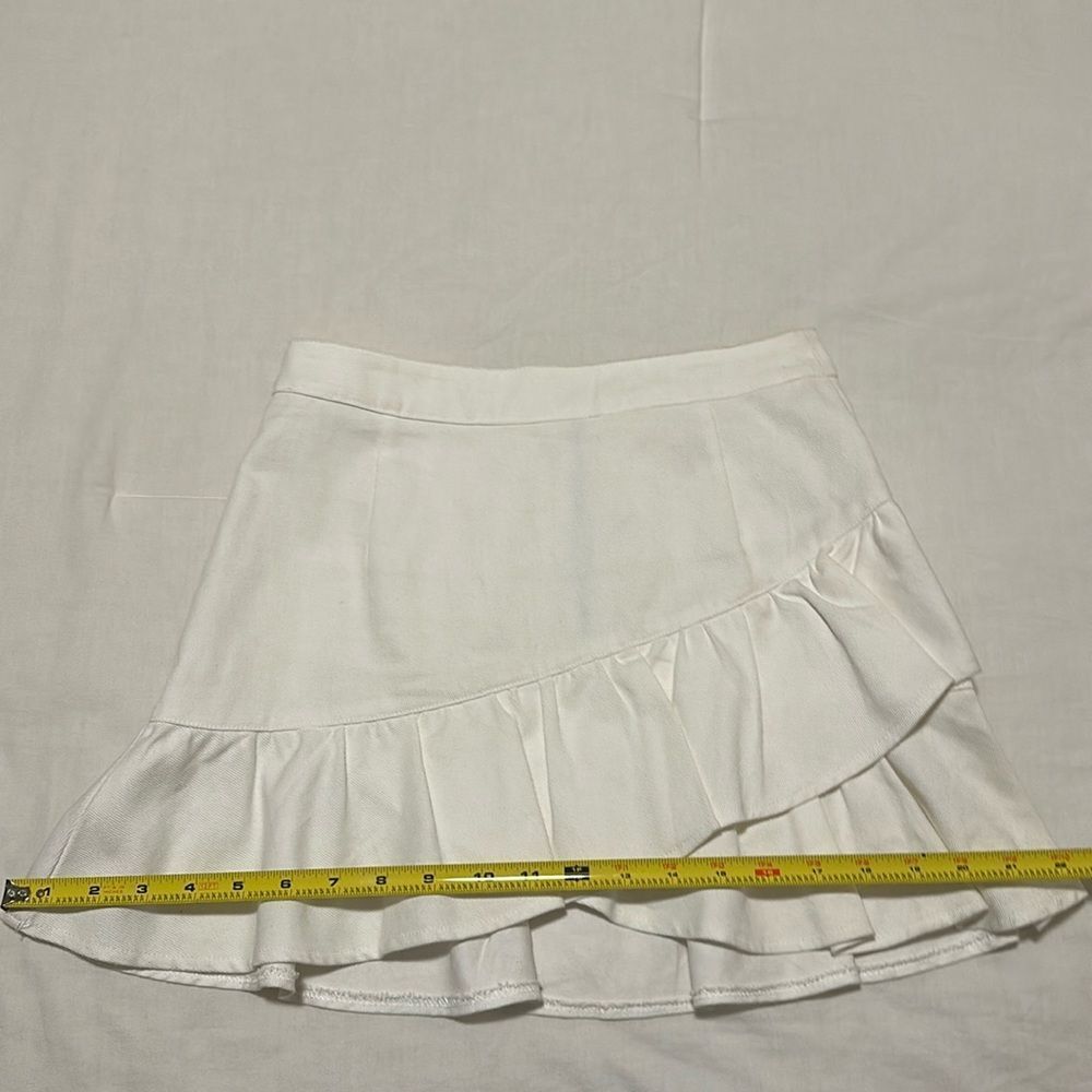 Emory Park White Ruffle Skirt Size S - Picture 10 of 13